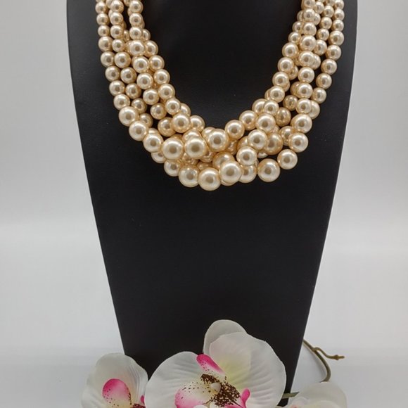 Vintage Multi Strand Pearl Necklace - Picture 2 of 4